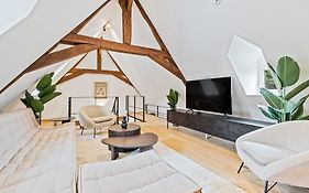 Elegant Clausen Apartment With King Bed & Wifi